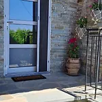 πέτρινο αλώνι Holiday home *