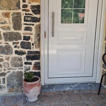 πέτρινο αλώνι * Panagia (Kymi-Aliveri, Evia)