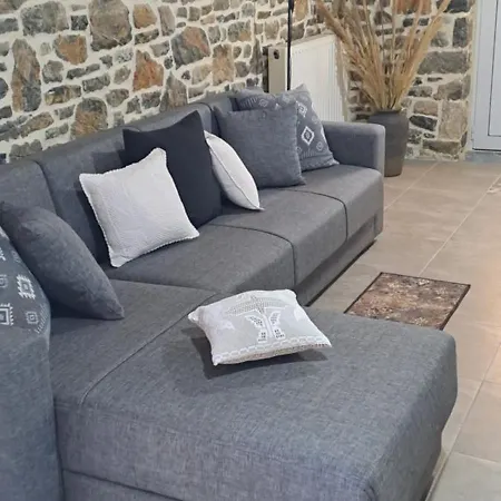 πέτρινο αλώνι * Panagia (Kymi-Aliveri, Evia)