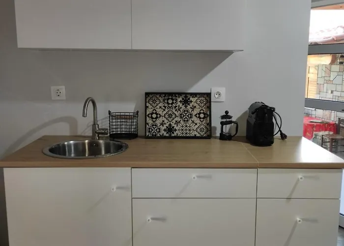 πέτρινο αλώνι * Panagia (Kymi-Aliveri, Euboea)